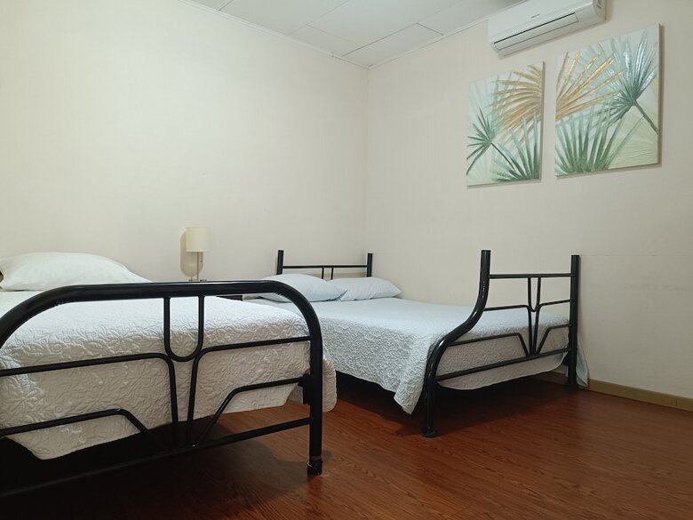 Hotel Banana Bay Marina