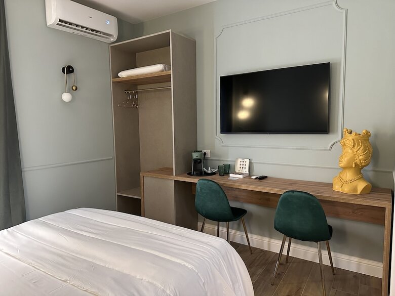 Krysos Luxury Rooms