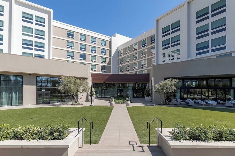 Hotel Le M�ridien Pasadena Arcadia