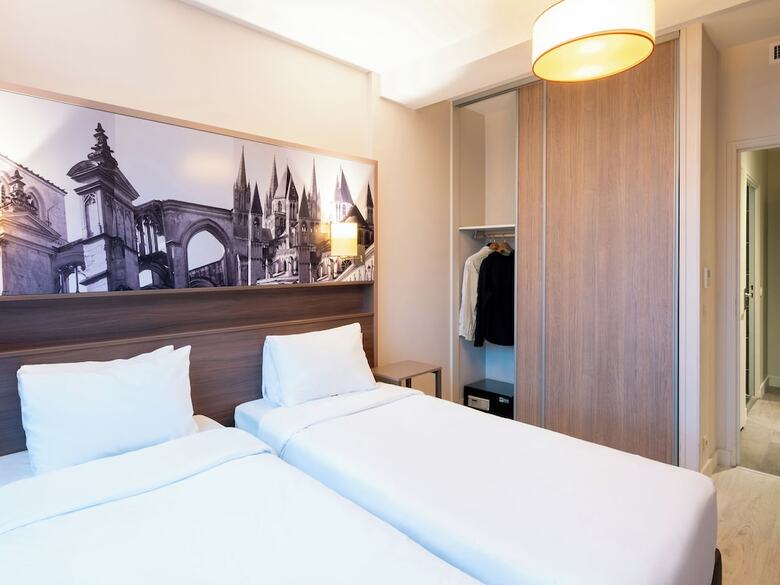 Aparthotel B&B Home Caen Centre Gare