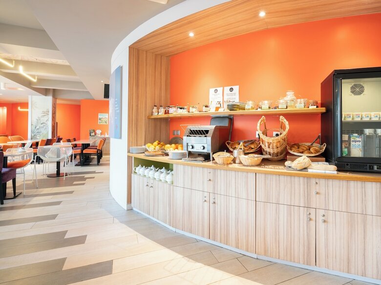 Aparthotel B&B Home Caen Centre Gare