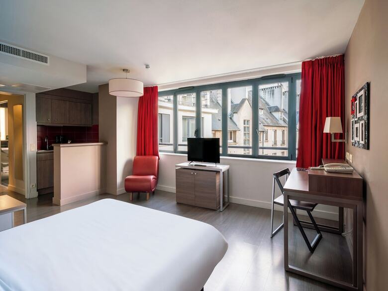 Aparthotel B&B Home Caen Centre Gare