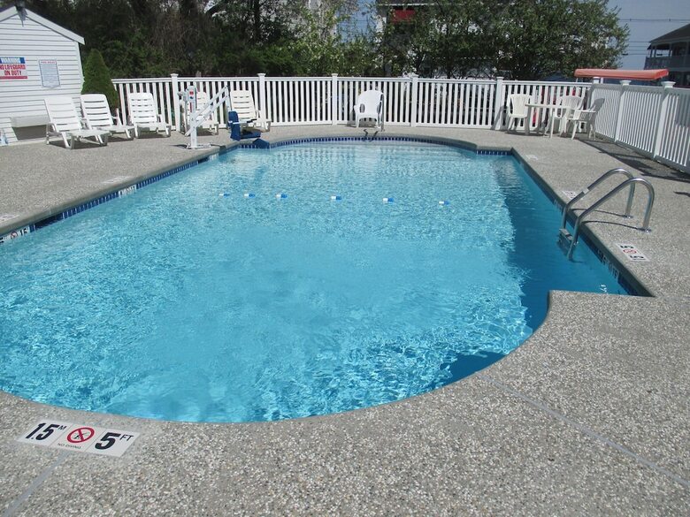 Long Beach Motor Inn