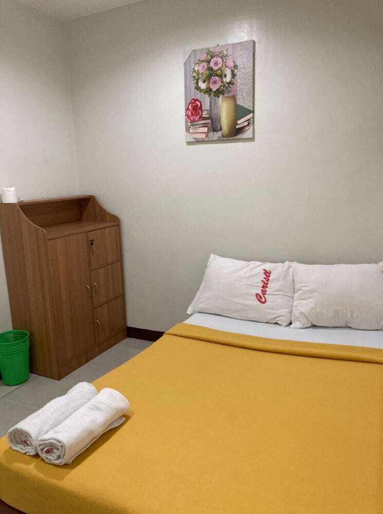 Hotel Oyo 815 Carisil Bldg