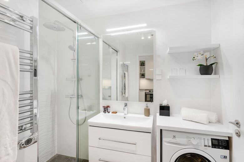 Hotel Emerald Downtown Suites