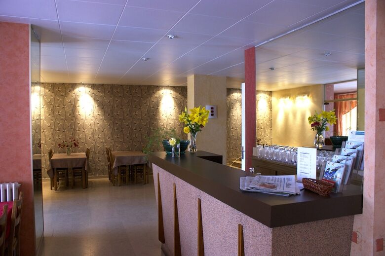 Hotel H�tel Le Lyon Bron