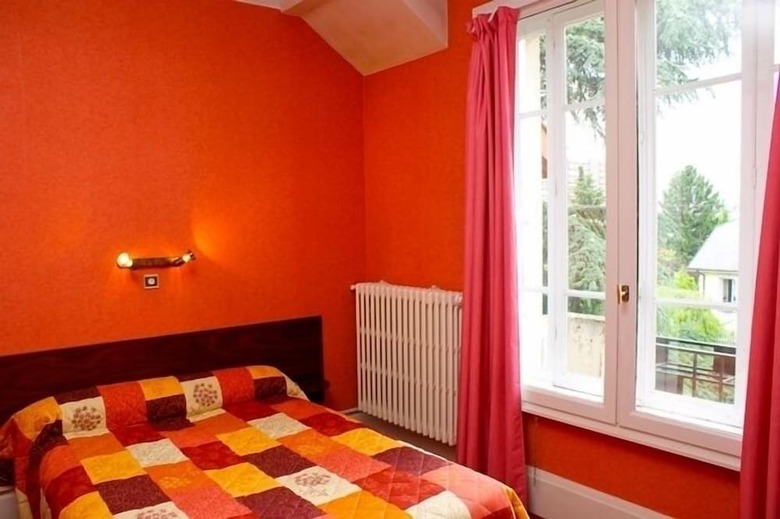 Hotel H�tel Le Lyon Bron
