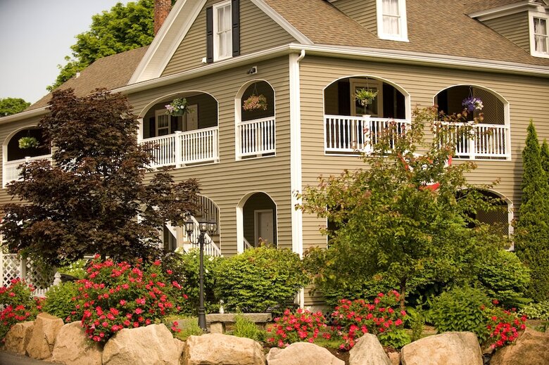 Hotel Bar Harbor Manor