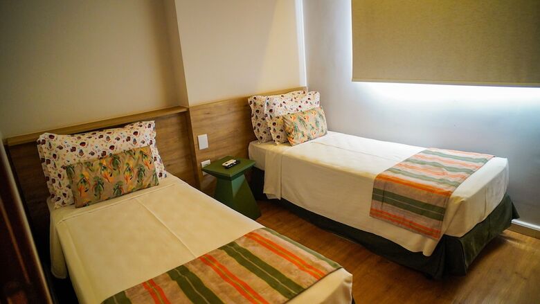 Hot Beach Suites