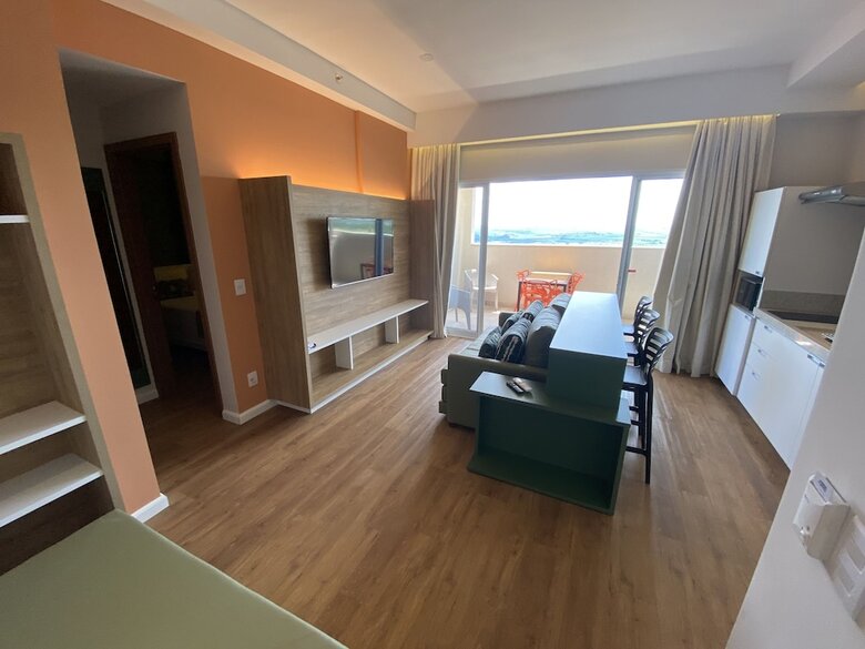 Hot Beach Suites
