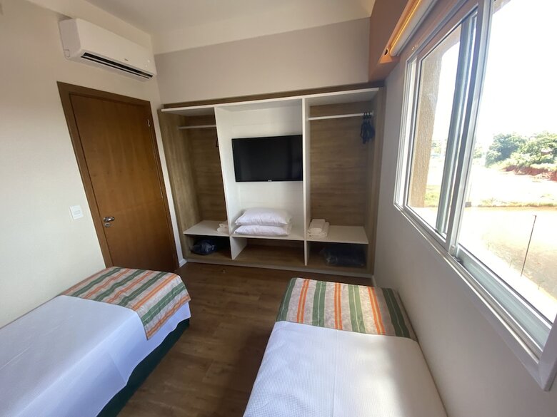 Hot Beach Suites