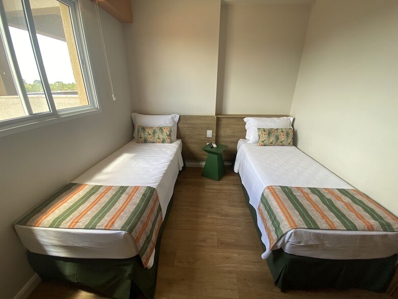 Hot Beach Suites