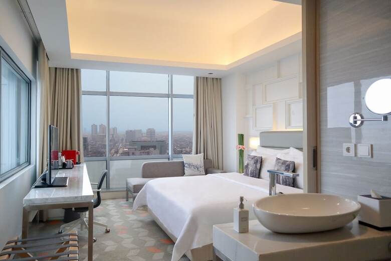 Hotel Vertu Harmoni Jakarta