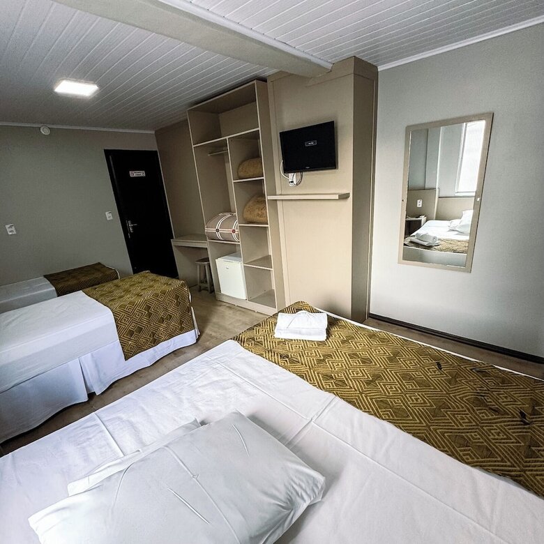 Hotel Zata Econ�mico