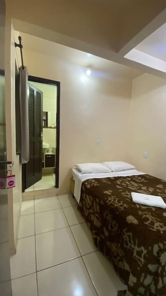 Hotel Zata Econ�mico