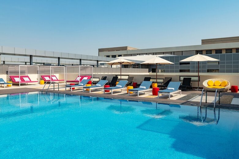 Hotel Element Dubai Airport