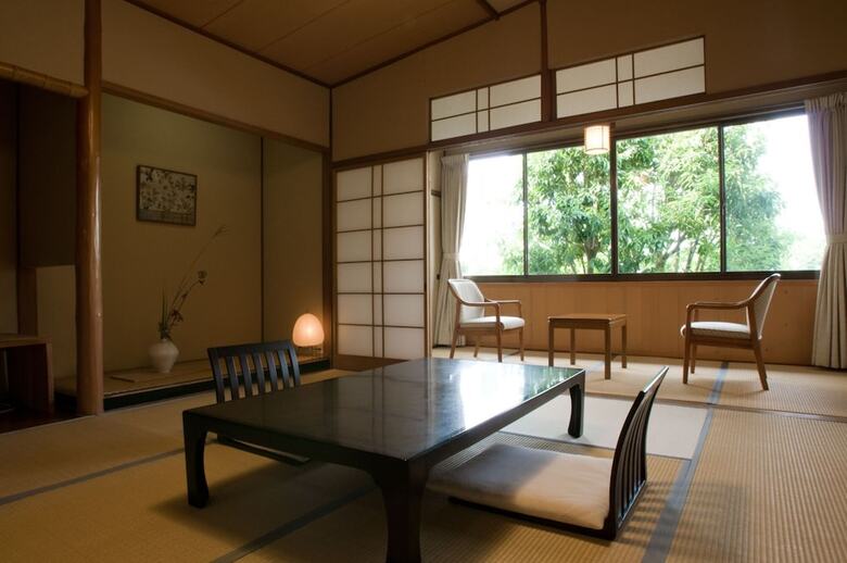 Arima Onsen Hanano ? Adults Only