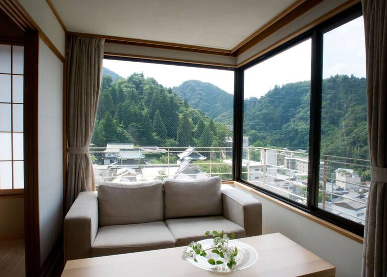 Arima Onsen Hanano ? Adults Only