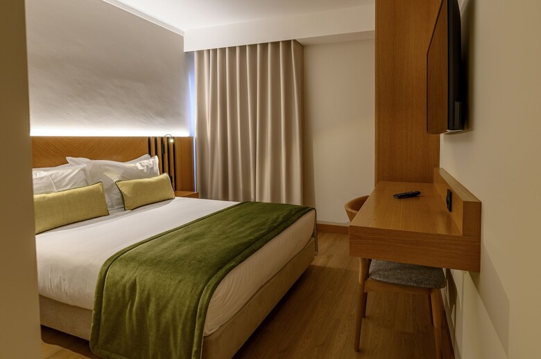 Santa Euf�mia Covilh� Hotel