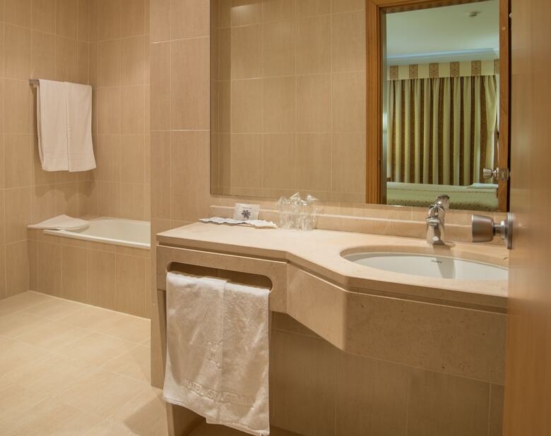 Santa Euf�mia Covilh� Hotel