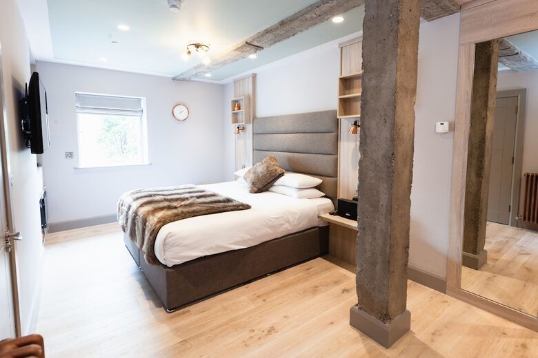 Hotel Clarendon Suites
