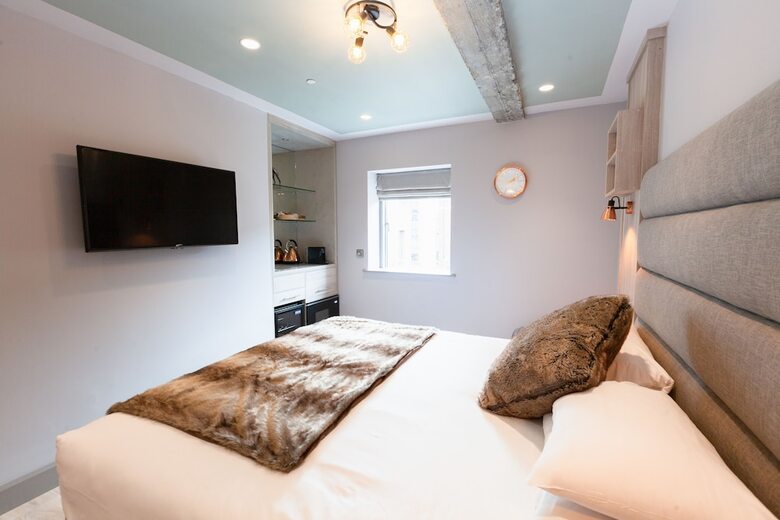 Hotel Clarendon Suites