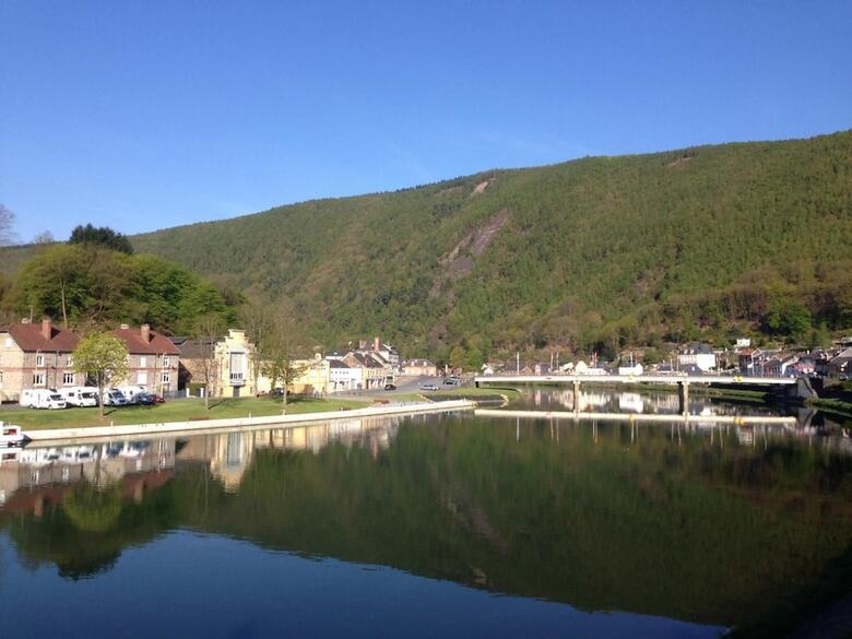 Hotel H�tel Les Boucles De Meuse