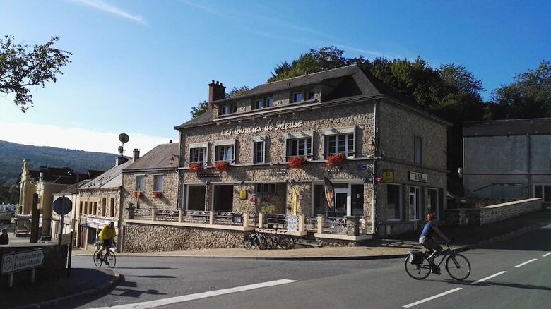 Hotel H�tel Les Boucles De Meuse