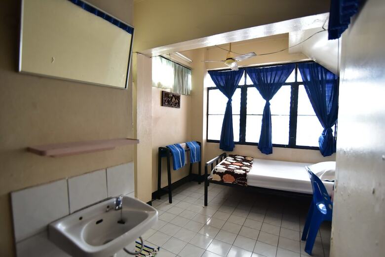 Prasuri Guest House