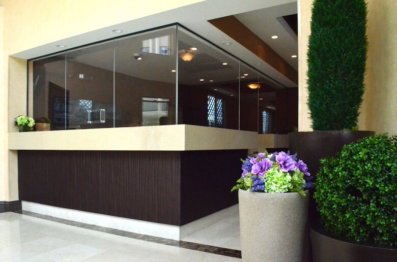 Hotel Tuscan Garden Inn