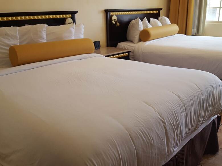 Hotel Tuscan Garden Inn