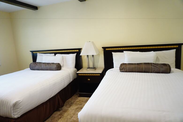 Hotel Tuscan Garden Inn
