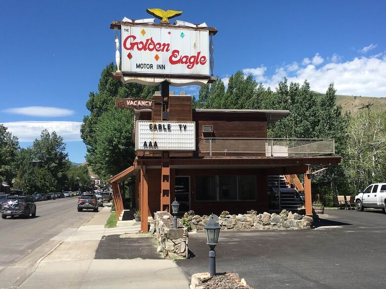 Motel Golden Eagle Inn