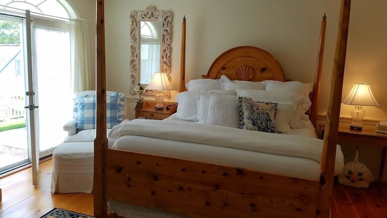 Bed & Breakfast Hartwell House Inn