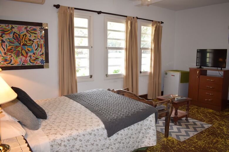 Aires De San Lorenzo B&B