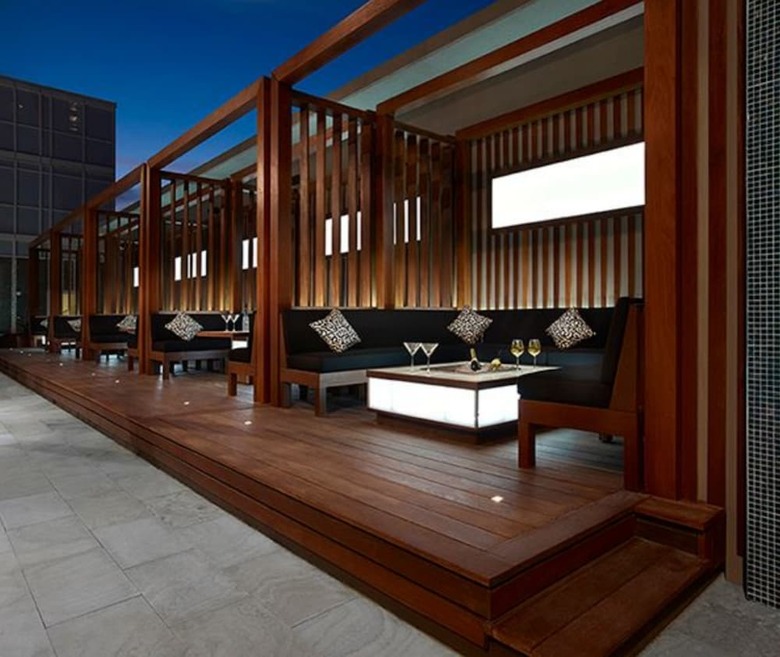 Hotel Pelicanstay In Downtown Toronto