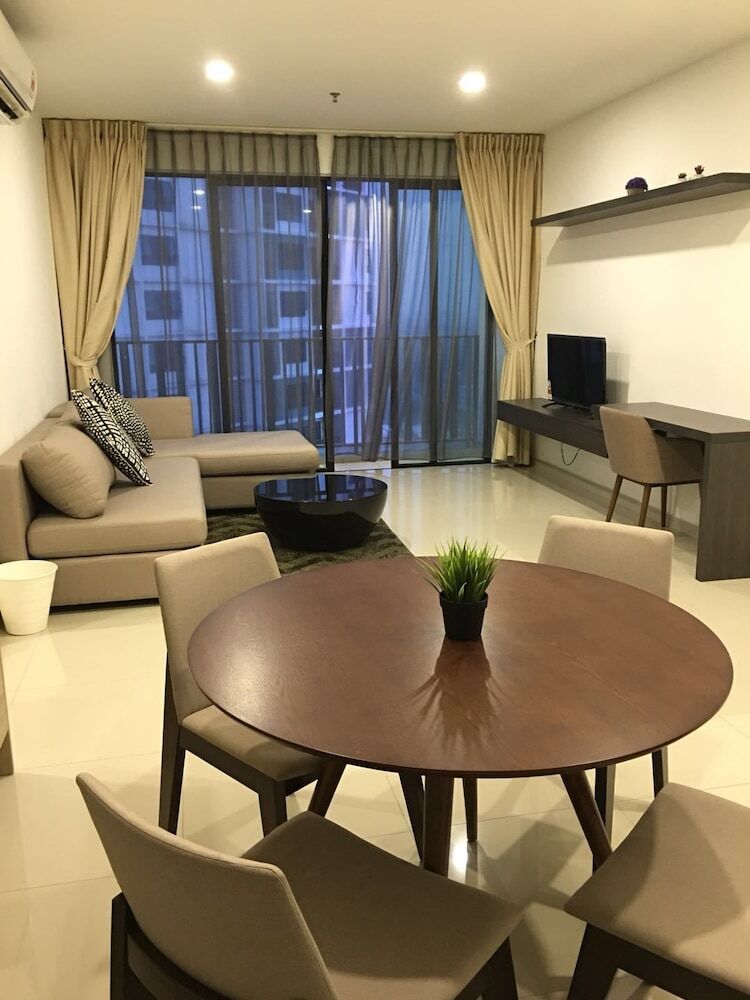 Hotel I-suite I-city B-30-20