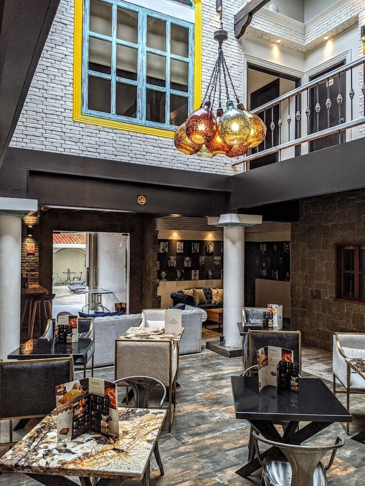 Cedros Inn Boutique Hotel