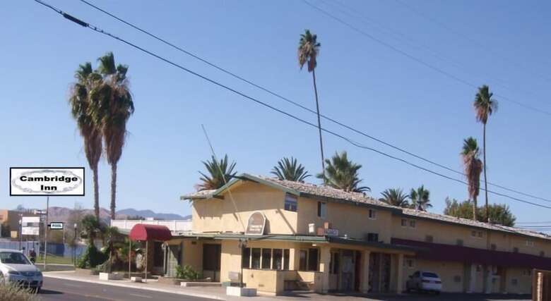 Cambridge Inn Motor Lodge
