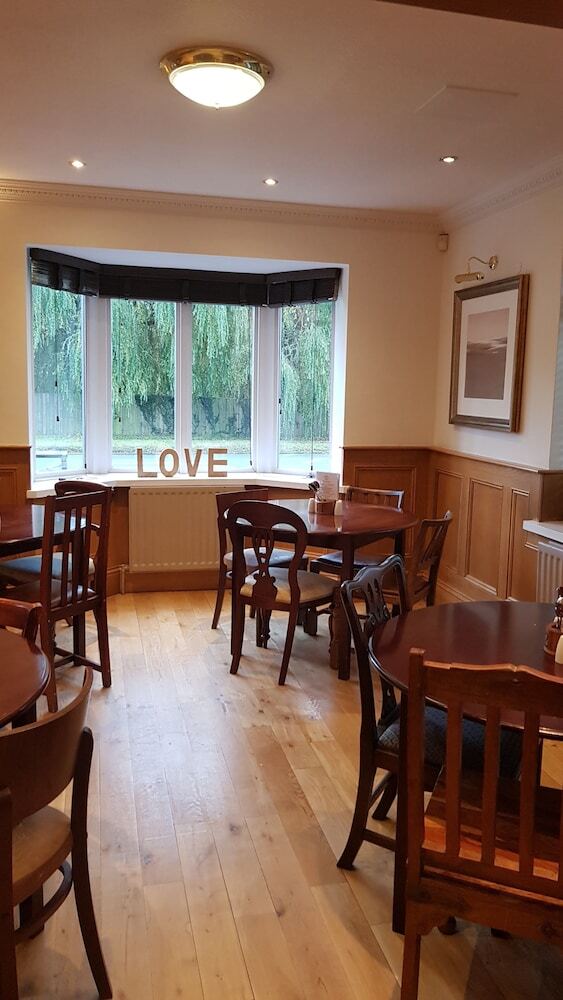 Posada The George Carvery & Hotel