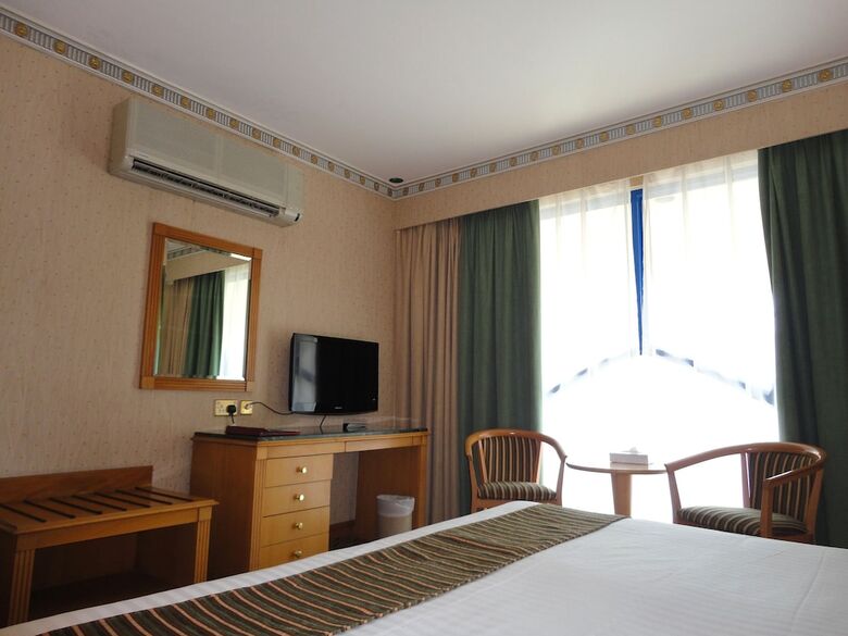 Beach Bay Hotel