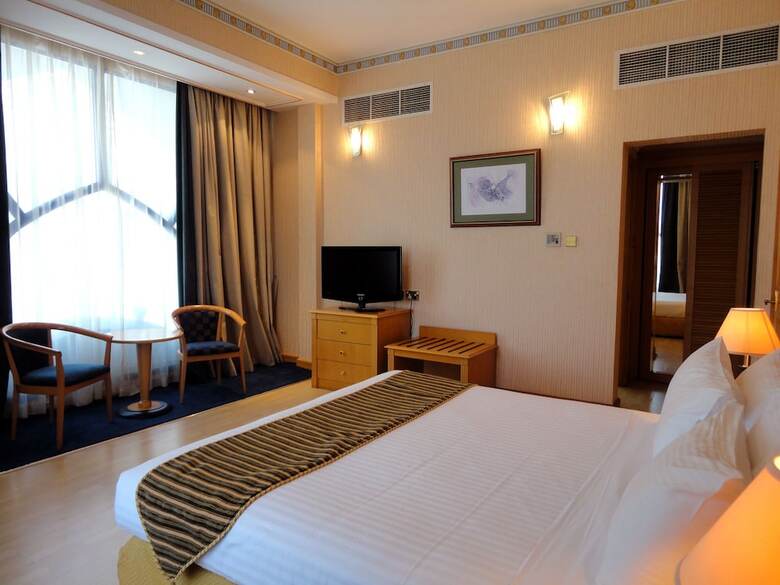 Beach Bay Hotel