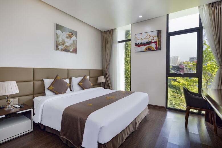 Diamond Luxury Hotel