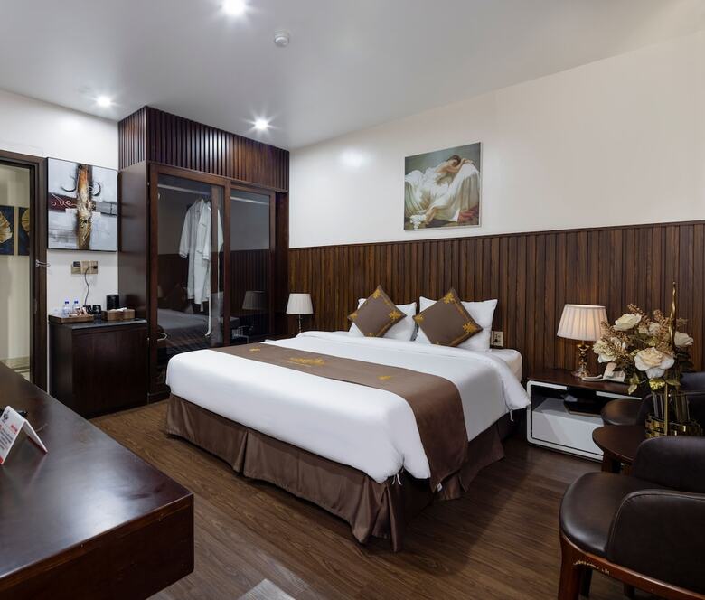 Diamond Luxury Hotel