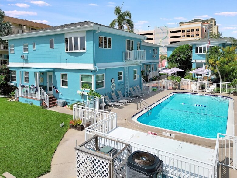 Hotel The Seashell Suites