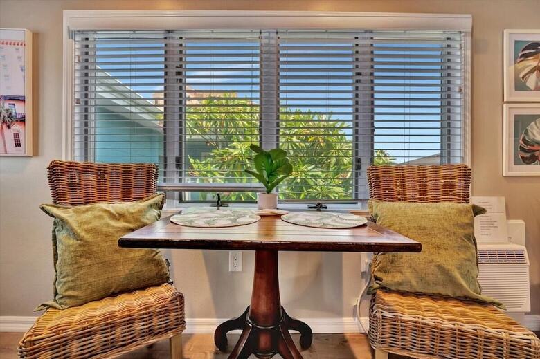 Hotel The Seashell Suites