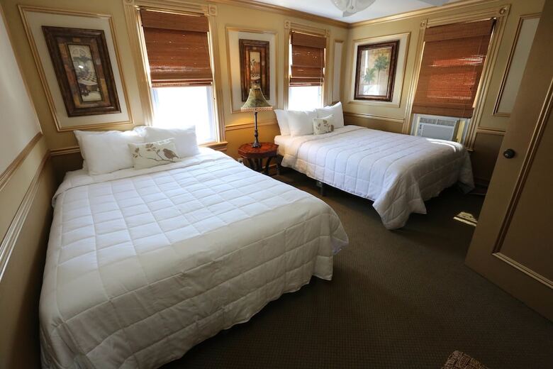 Bed & Breakfast Ocean View Inn