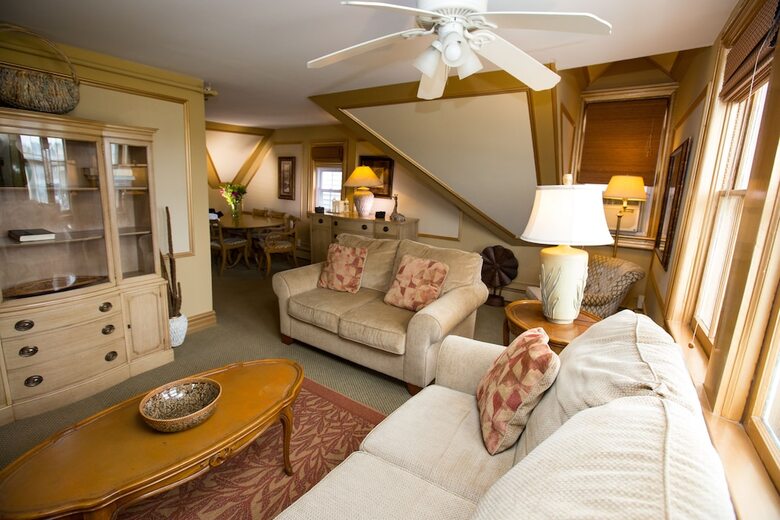 Bed & Breakfast Ocean View Inn