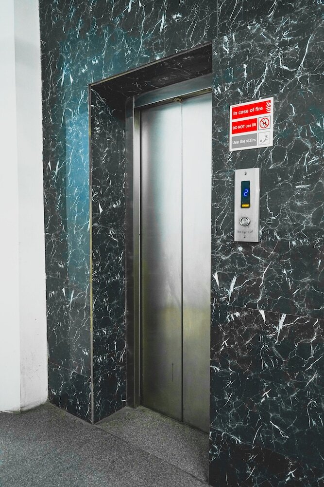 Hotel Cladis By Quadis - Sector 15 Noida