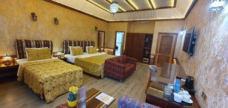 Q?z Qalas? Hotel